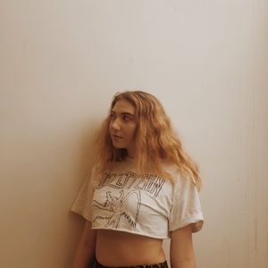 Meet your Posher, Kaya